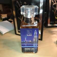 Shanghai Lily Tom Ford 香水- 一款2013年女用香水