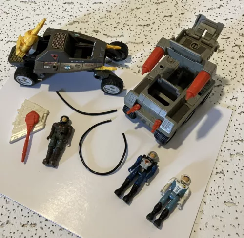 Vintage Starcom 1986 Vehicle Figure and Parts LOT.