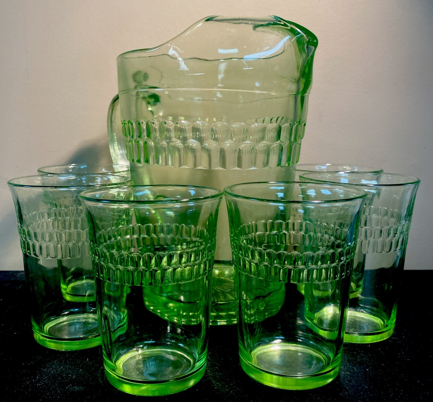 1930’s Anchor Hocking Roulette Water Pitcher W/6 Tumblers UV Reactive Depression