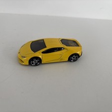 Hot Wheels LAMBORGHINI Huracan LP 610-4 2014 Racer Yellow