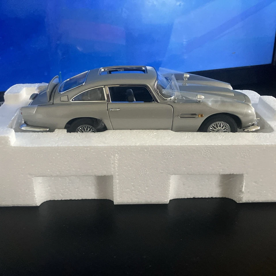 DANBURY COMO NUEVO JAMES BOND 007 ASTON MARTIN DB5 **RARO/INMACULADO Foto 4 de 4