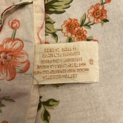 April Cornell Tablecloth Floral Cream Peach Red Roses Cotton 70x 63" Rectangle - Picture 8 of 8