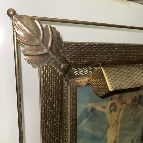 Vintage Lenticular Religious Jesus Hologram Brass Picture 17” Cross To Risen - Picture 6 of 11