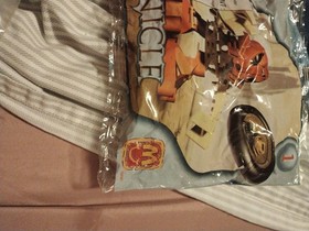 2 Vintage 2001 & 04 McDonalds Happy Meal Toys Lego Bionicle #1 & #6 Sports Lego