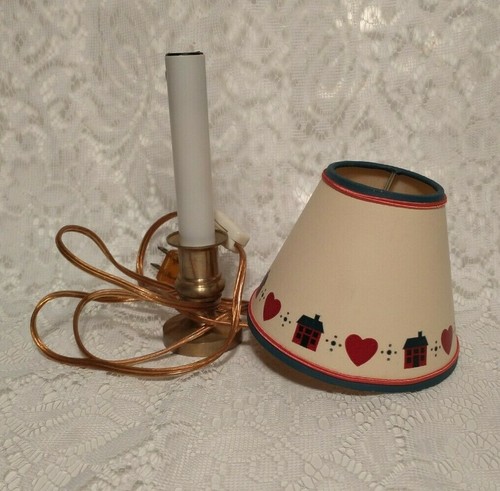 Early American Electrical Novelty Lamp Heart Houses Shade Bulb Required tblno1 - Picture 5 of 6