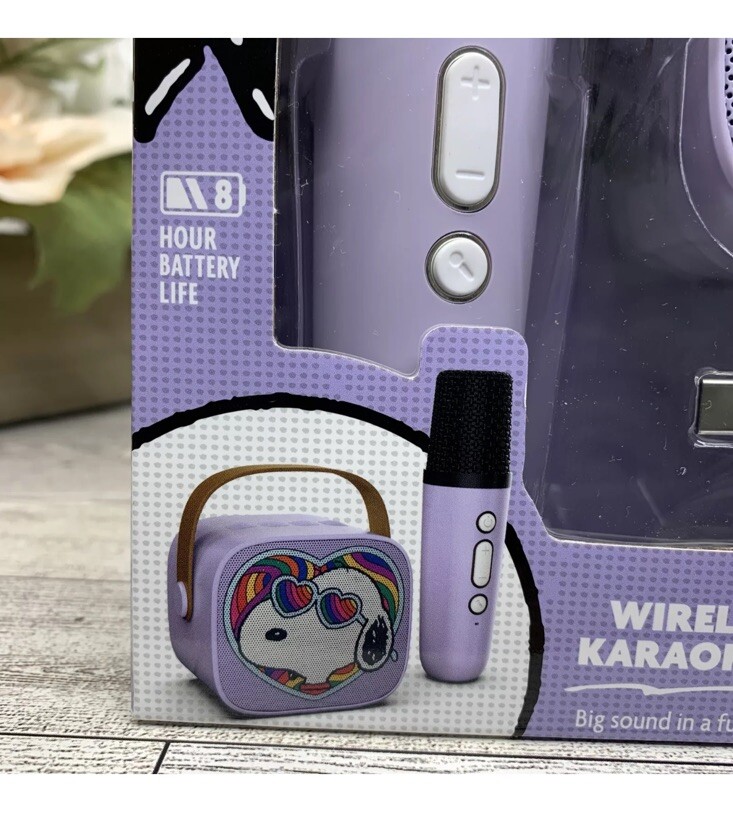 ピーナッツクラブのKARAOKE WIRELESS SPEAKERBSP3932 Peanuts Snoopy Wireless Speaker & Karaoke Microphone Set New