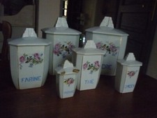 Ancienne serie pots a epices faience