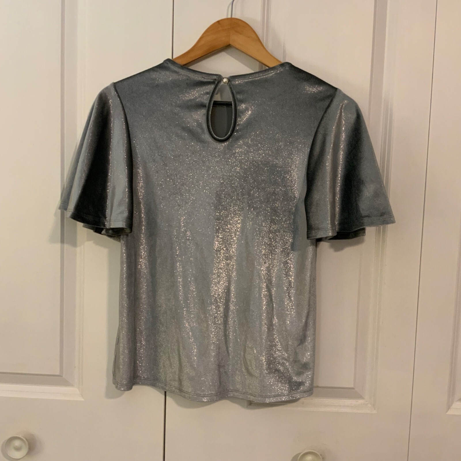 Primark Women's Silver Grey Metallic Velvet Short Flutter Sleeve Top Small image 6