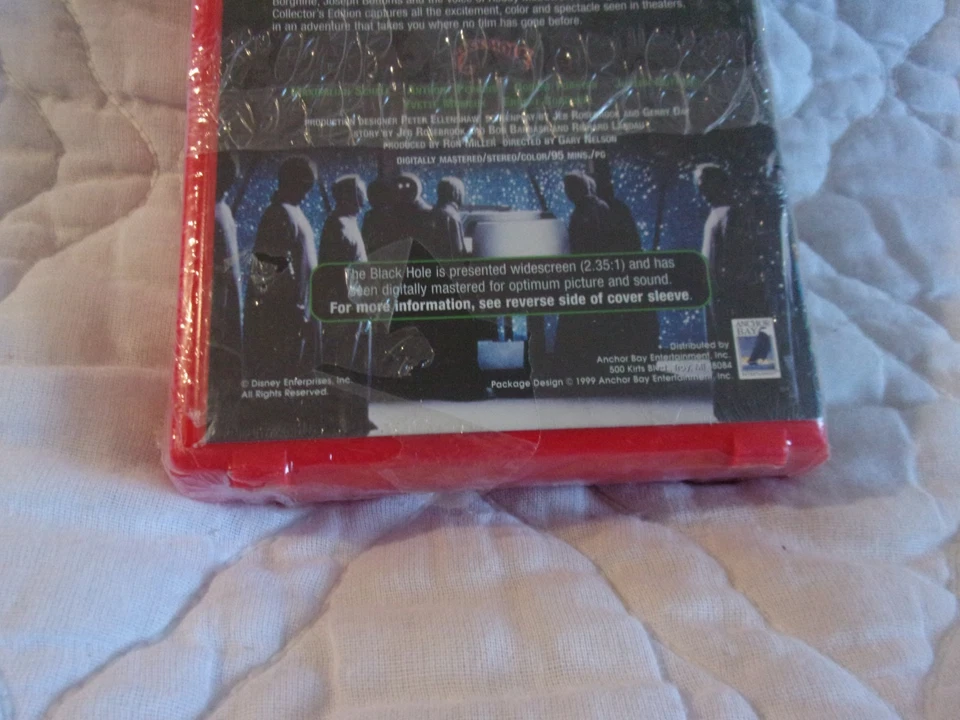 THE BLACK HOLE COLLECTOR'S EDITION VHS NEW WS DISNEY SCI-FI ANTHONY PERKINS - Image 4 of 4
