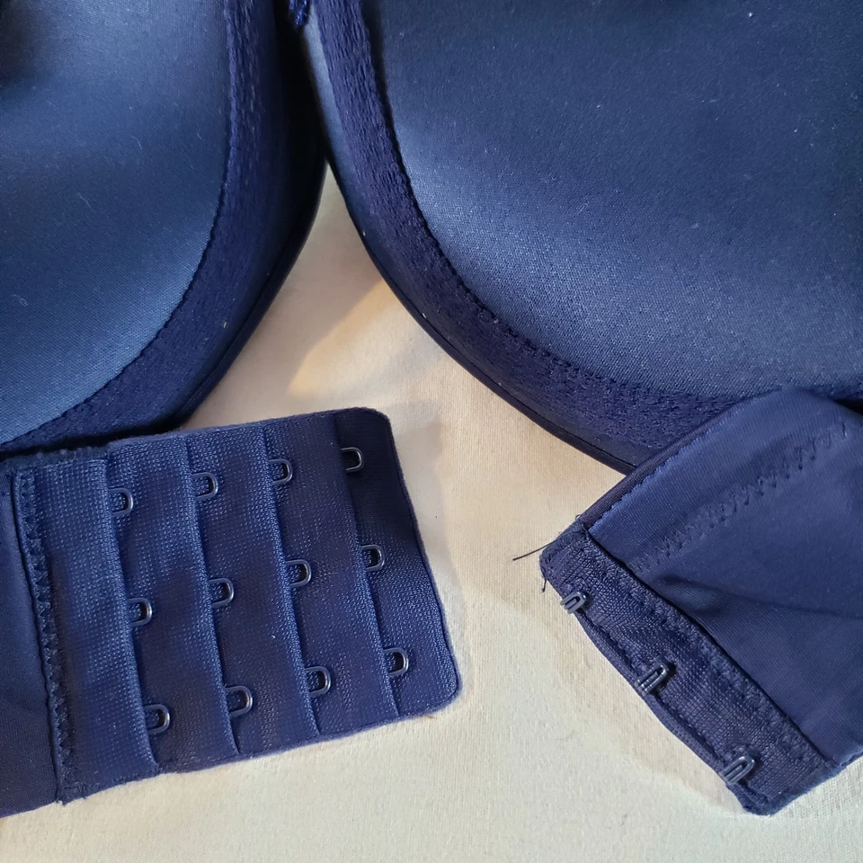 Sujetador Victoria's Secret 34D Bombshell acolchado multidireccional sin tirantes azul blanco encaje Foto 4 de 4