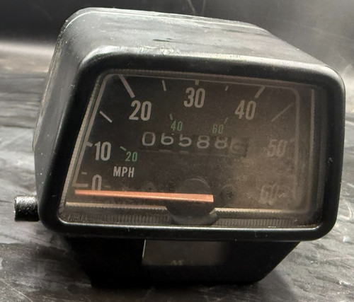 2000 Arctic Cat 500 4x4 ATV Speedometer Gauge Instrument Bracket 00