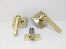Schlage Latitude Bed and Bath Handle Privacy Bath Door Lock Lever Satin Gold