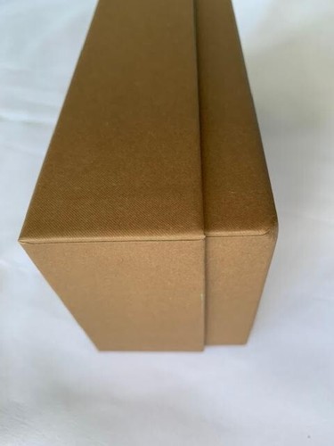 Caja vacía para gafas de sol Burberry - Imagen 4 de 7