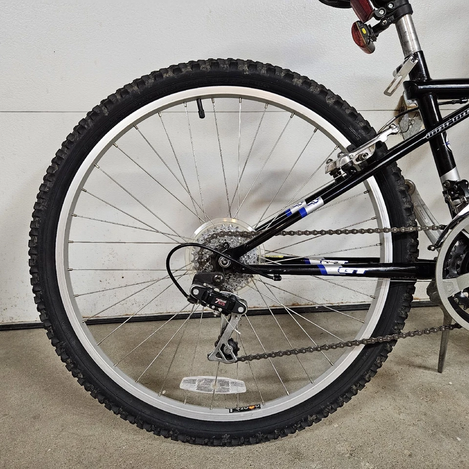 Cuadro de bicicleta de montaña GT Palomar XS, ruedas de 26", suspensión delantera. ¡¡Muy bueno!!! Foto 2 de 4