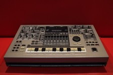 USED ROLAND MC505 MUSIC SAMPLER MC 505 Groovebox U2022 231013