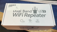 Black Wireless High Speed Dual Band 1200 Mbps WiFi 5 Repeater