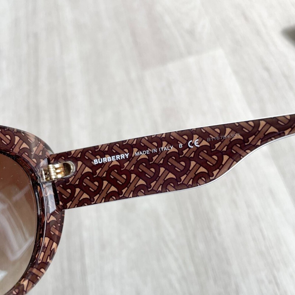 BURBERRY Acetate Round Frame Sunglasses 54mm BE4298 382713