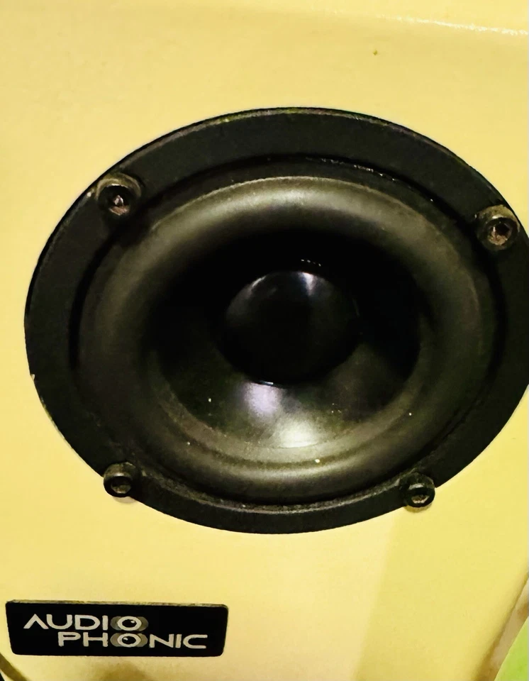 Stereo Set-Up (Tube Power amplifier, Pre-Amplifier & Neodymium Driver Speaker) - Image 3 of 4