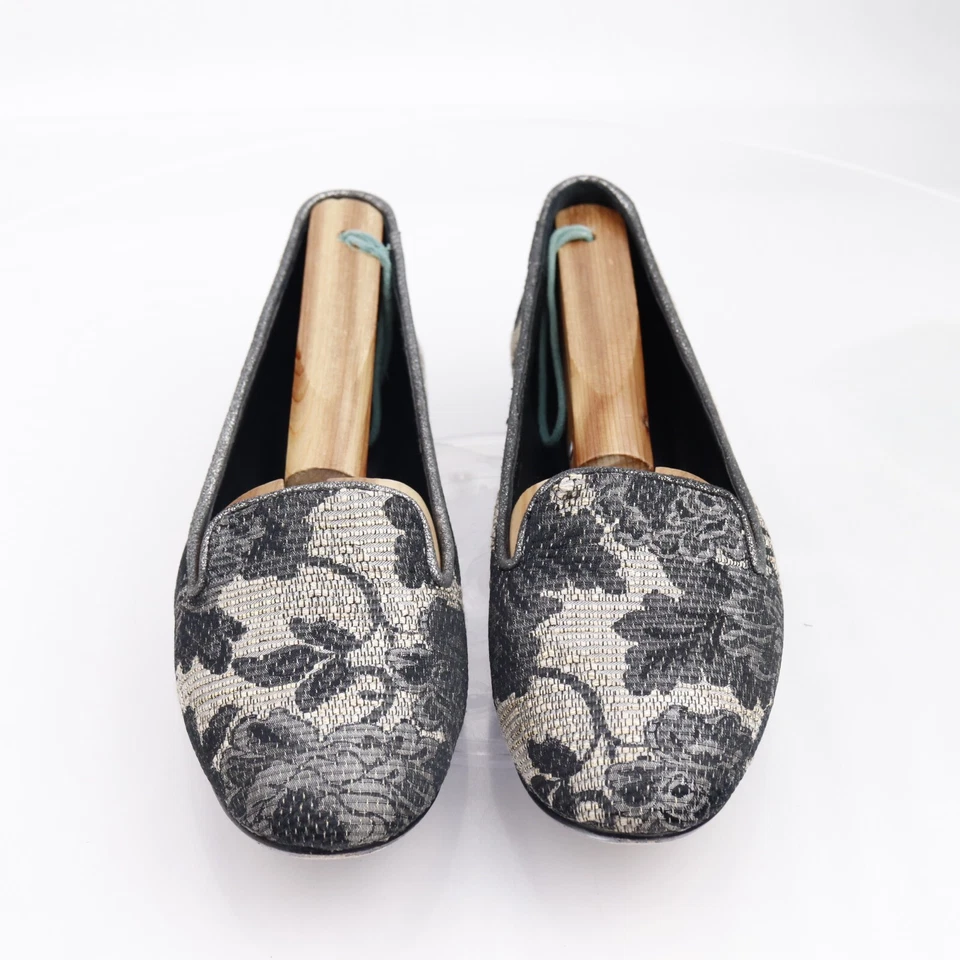 Mocasín para mujer Donald Pliner Dendasp talla 8 gris plata tapiz floral plano Foto 4 de 4