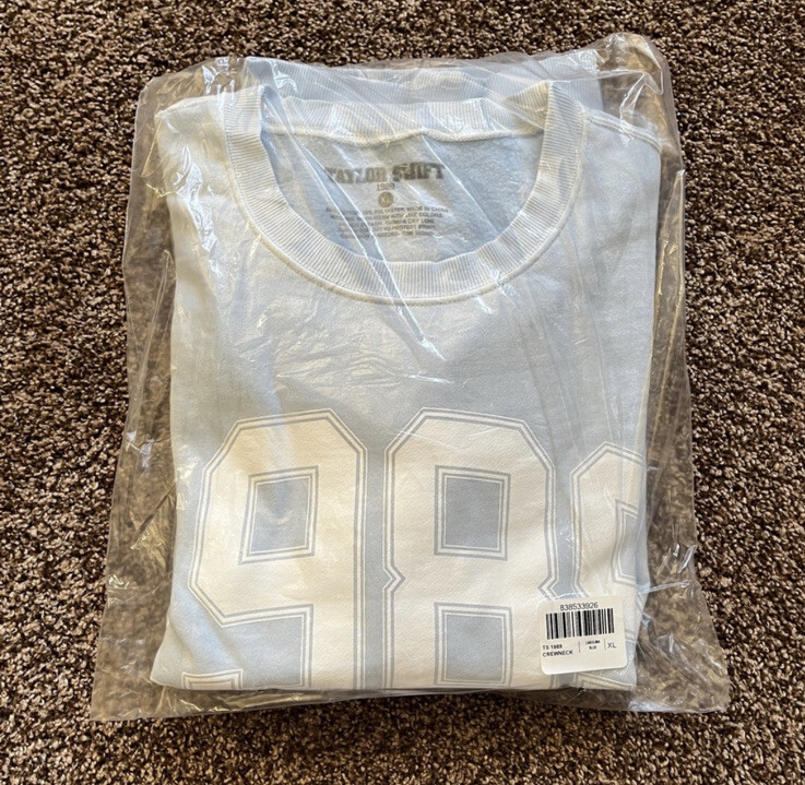 NEW Taylor Swift 1989 Crewneck | eBay