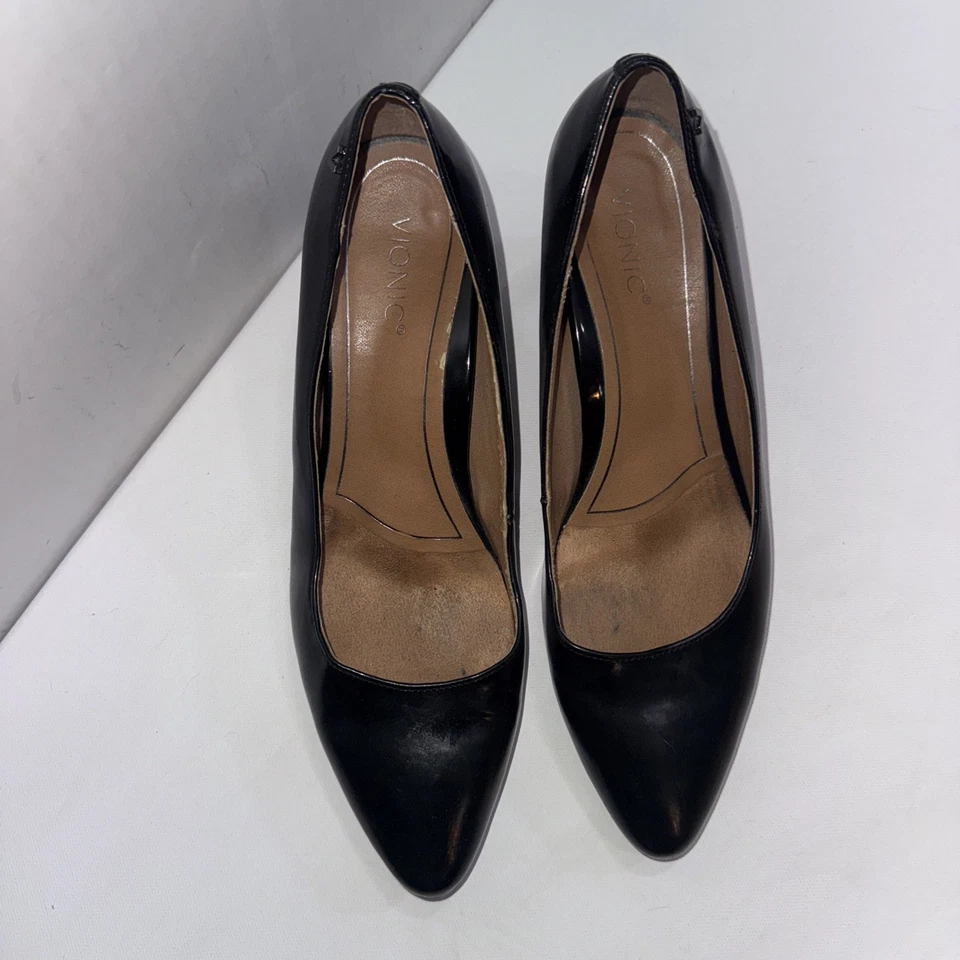 Vionic Mia Black Leather Pumps Old Money Formal Office Pointed Toe Workwear Shoe - Image 3 of 4