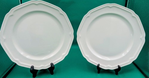 Set of 2 Mikasa Antique White Dinner Plates 10.5" Ultima Plus HK400 Scalloped