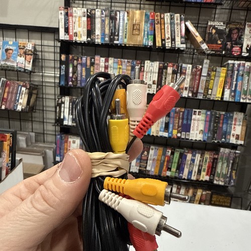 AUDIO VIDEO  VCR DVD CABLE 3 RCA COMPOSITE MALE TO 3 RCA MALE