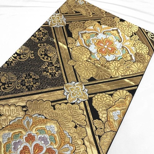 Bolsa Yushonishiki obi, hilo de oro, diseño castaño de agua, uso formal Furisde - Imagen 5 de 5