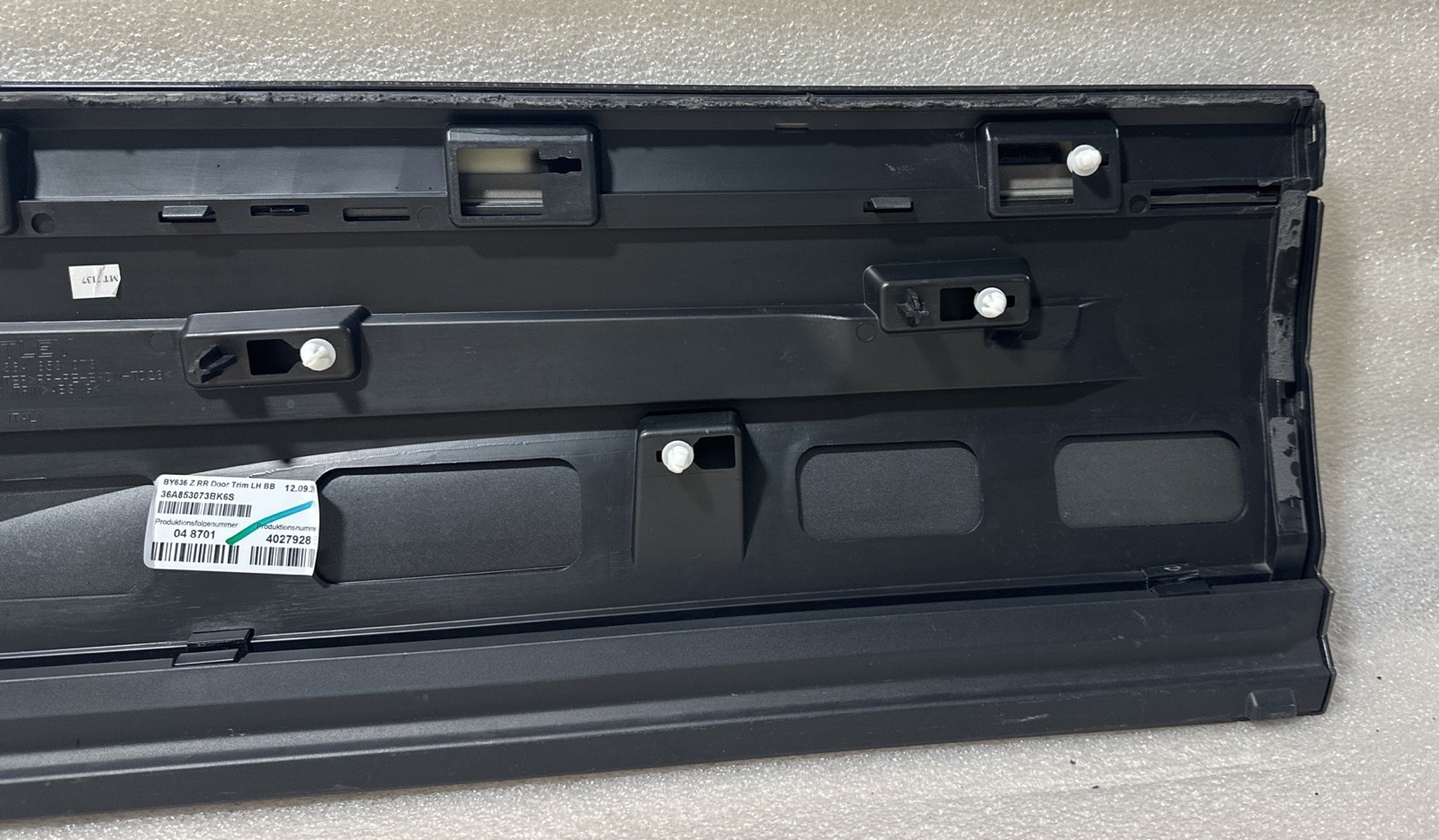 Bentley Bentayga Rear Left Side Lower Door Molding Trim 2017 - 2020 OEM