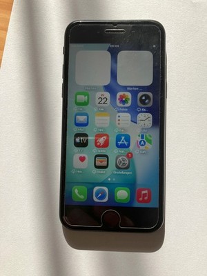 TOP Apple iPhone SE (2020) schwarz 64GB LTE iOS Smartphone 4,7'' Display 97% Kapa
