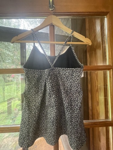 Camiseta sin mangas Patagonia espalda cruzada para mujer talla M sujetador incorporado azul/blanco geométrico  - Imagen 2 de 3