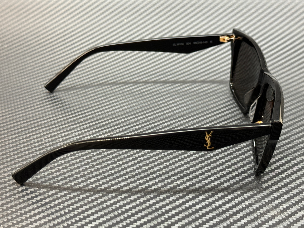 SAINT LAURENT SL M104 004 Occhiali da sole unisex nero grigio polarizzato 56 mm