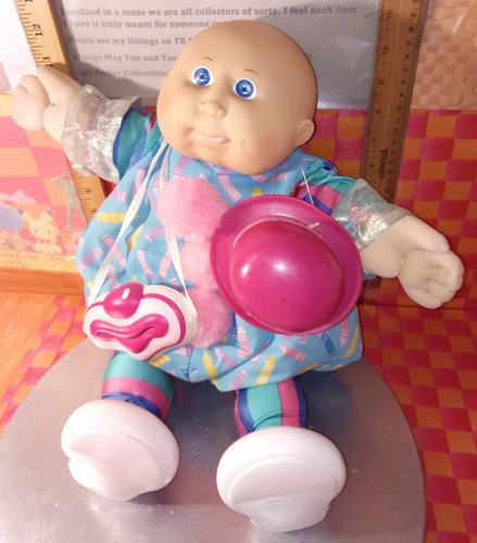 Cabbage Patch Kids, boy in clown outfit w/mask and hat, vtg 1985-1986, 16"h by C - Picture 3 of 17
