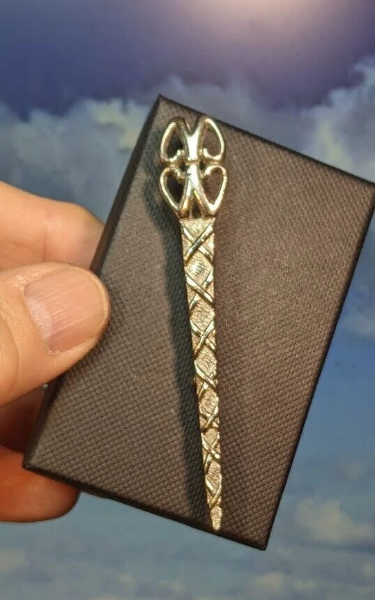 Broche chal escocés nudo celta vintage, en caja de regalo. 80mm Foto 3 de 4