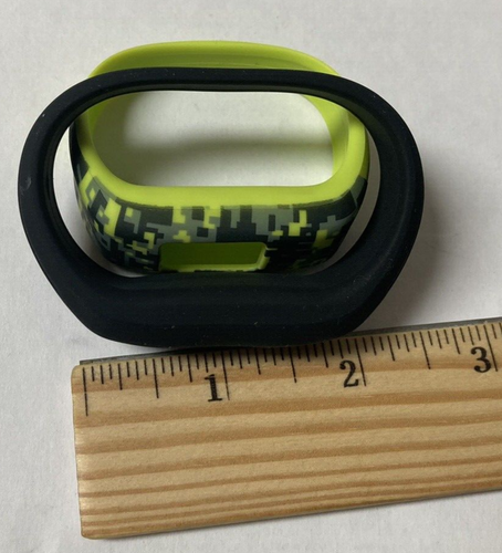 Garman Vivofit Jr. Replacement Bands 1 Green Camo & 1 Black + Parts Device - Picture 8 of 22