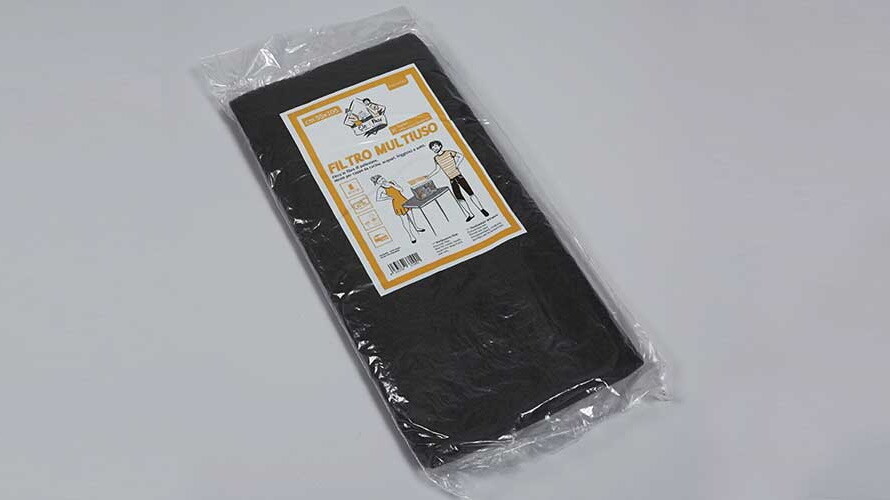 FILTRO PER CAPPA CUCINA UNIVERSALE 55x105  IN FIBRA ai carboni attivi NERO