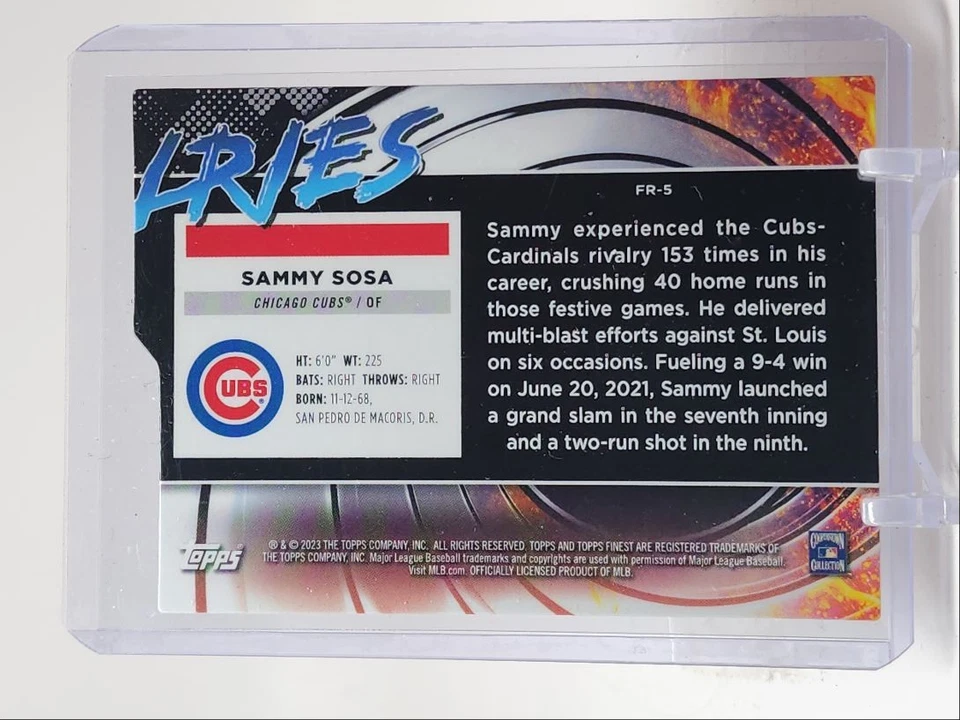 SAMMY SOSA 2023 TOPPS FINEST RIVALRIES REFRACTOR DIE CUT CUBS Q5130 - Image 2 of 2