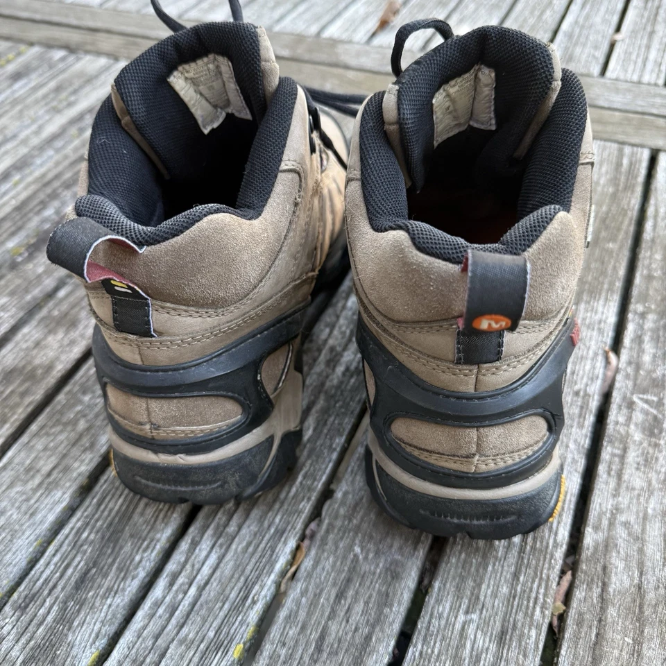Merrell Outland Men's Mid-Waterproof Hiking Boots, Brown, Vibram Sole Size 10 - Image 2 of 4