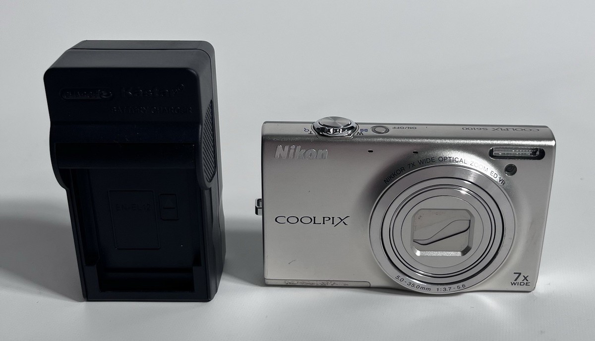 Working Nikon Coolpix S6100 Compact Digital Camera Silver 16MP 7x 