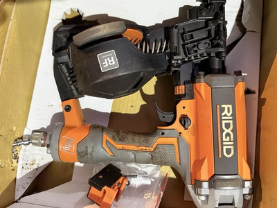 #ad RIDGID 15 Degree 1 3 4 in Coil Roofing Nailer R175RNF Magnesium Housing $100.00