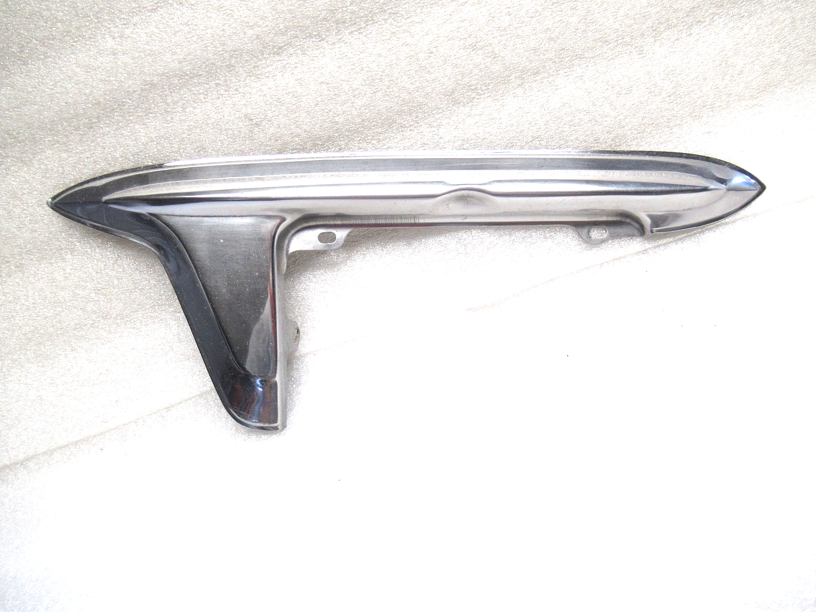 53 1953 PONTIAC CHIEFTAIN DELUXE GAS TANK FILLER DOOR TRIM MOLDING GM