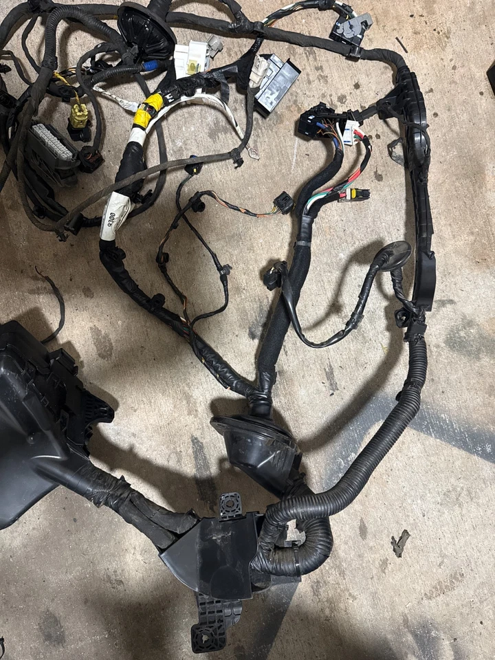 Arnés de cableado delantero Hyundai Elantra 2017-2019 con caja de fusibles OEM Foto 4 de 4