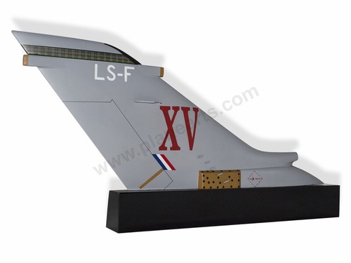 Panavia Tornado GR4 RAF Heckflosse massiv ofengetrocknet Mahagoni Handarbeitsmodell - Bild 4 von 10