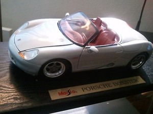 maisto porsche boxster 1 18 silver