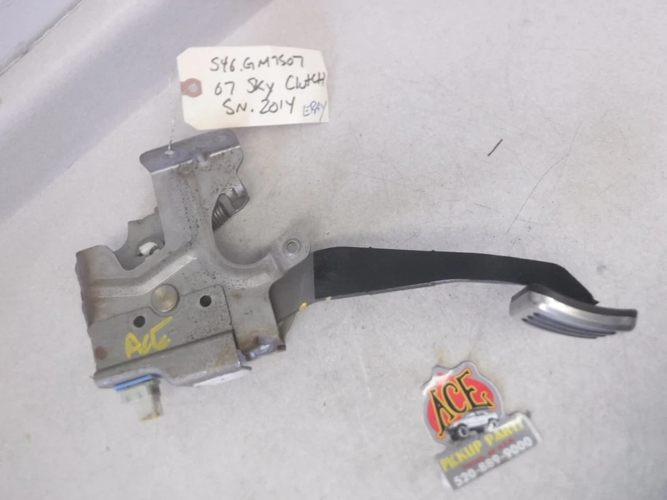 07-08 Saturn Sky Pontiac Solstice GXP OEM Manual Trans Clutch Pedal with Bracket Foto 4 de 4