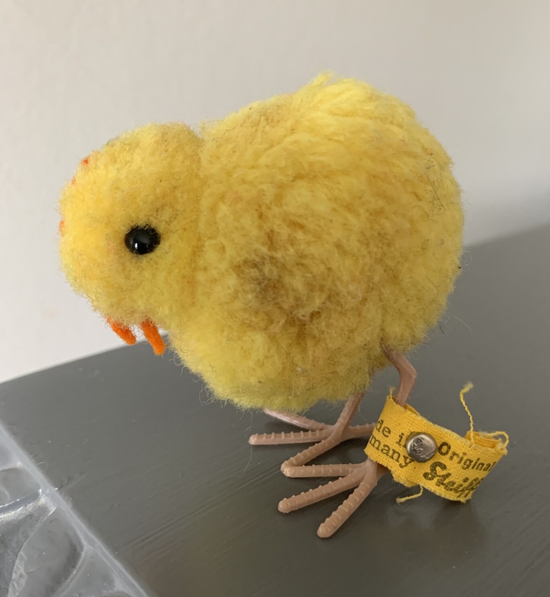 Steiff Yellow bird chick miniature wool with button & flag Steiff Yellow bird chick miniature wool with button & flag