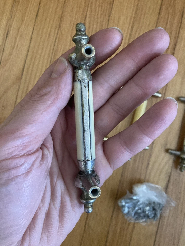 6 Matching Vintage ivory Bakelite & Solid Brass Drawer Handles ~ Pulls - Image 3 of 4