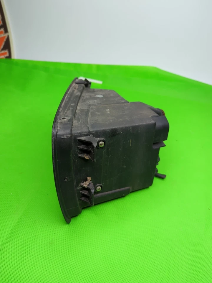 Infiniti QX56 2004 2005 2006 2007 2008 2010 LUZ ANTINIEBLA LUZ DE GIRO DE ESTACIONAMIENTO LÁMPARA USADA Foto 4 de 4