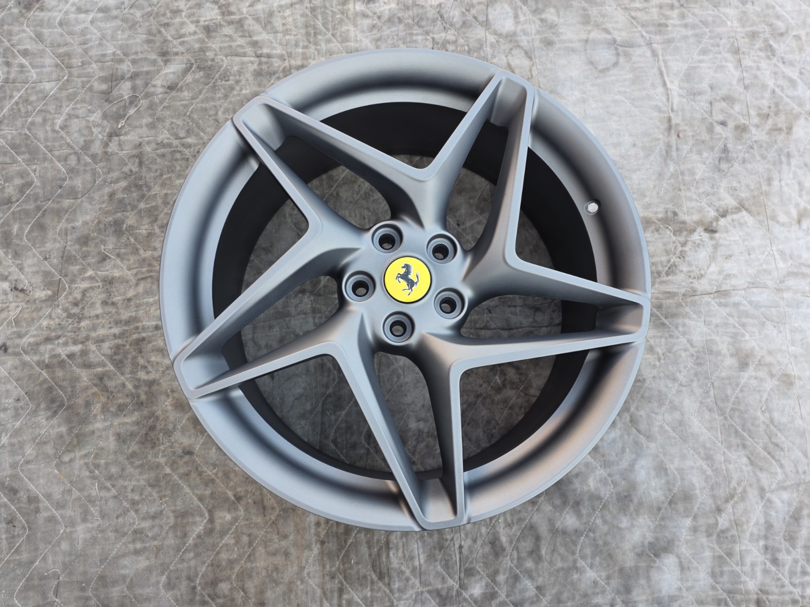 FERRARI 488 & F8 PISTA SPIDER OEM GENUINE 20" FORGED WHEEL/TIRE/TPMS/CAP SET