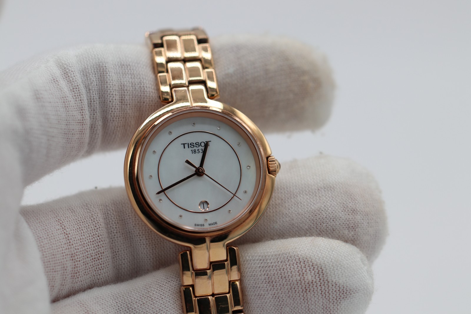 TISSOT FLAMINGO T094.210.33.116.02 Women's watch w/date